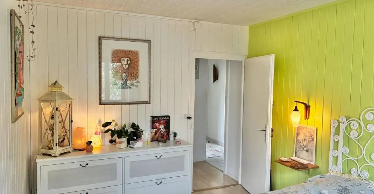 Einfamilienhaus mit 3,5 Zimmern, Anbau und großem Garten - Foto 8 von 11