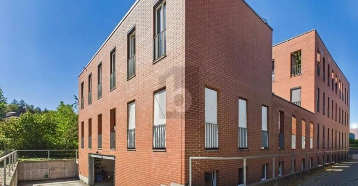 Maison multifamiliale de qualité - Photo 1 sur 6