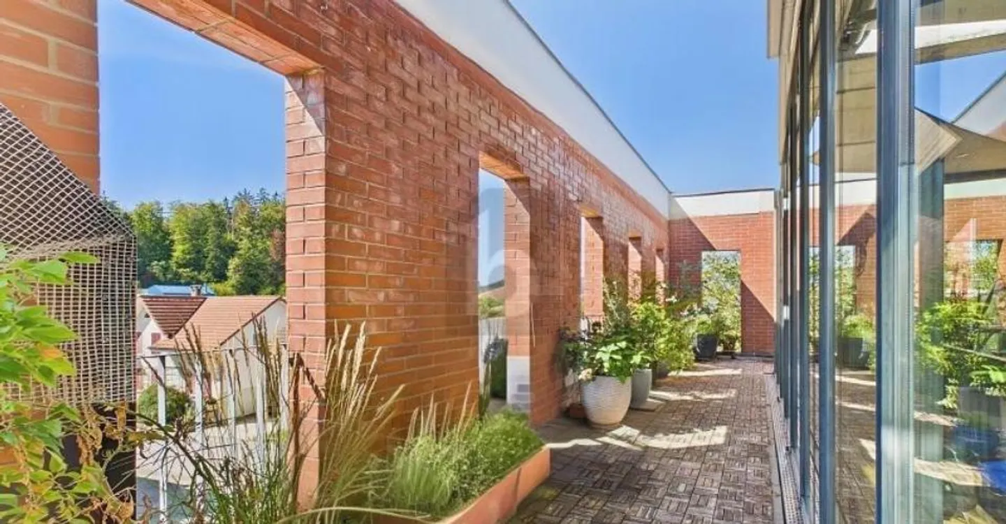 Maison multifamiliale de qualité - Photo 2 sur 6