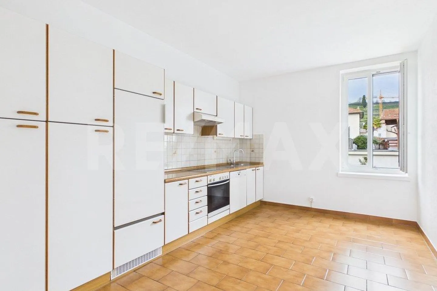 Bright and spacious 4.5-room apartment in Coldrerio - Photo 3 of 11