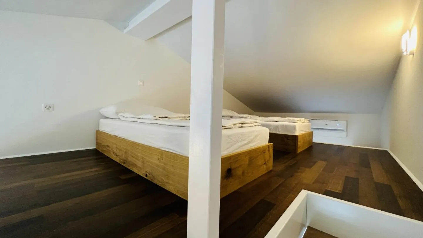 Nouveau studio haut de gamme entièrement meublé avec climatisation, place de parking, balcon - Photo 4 sur 10