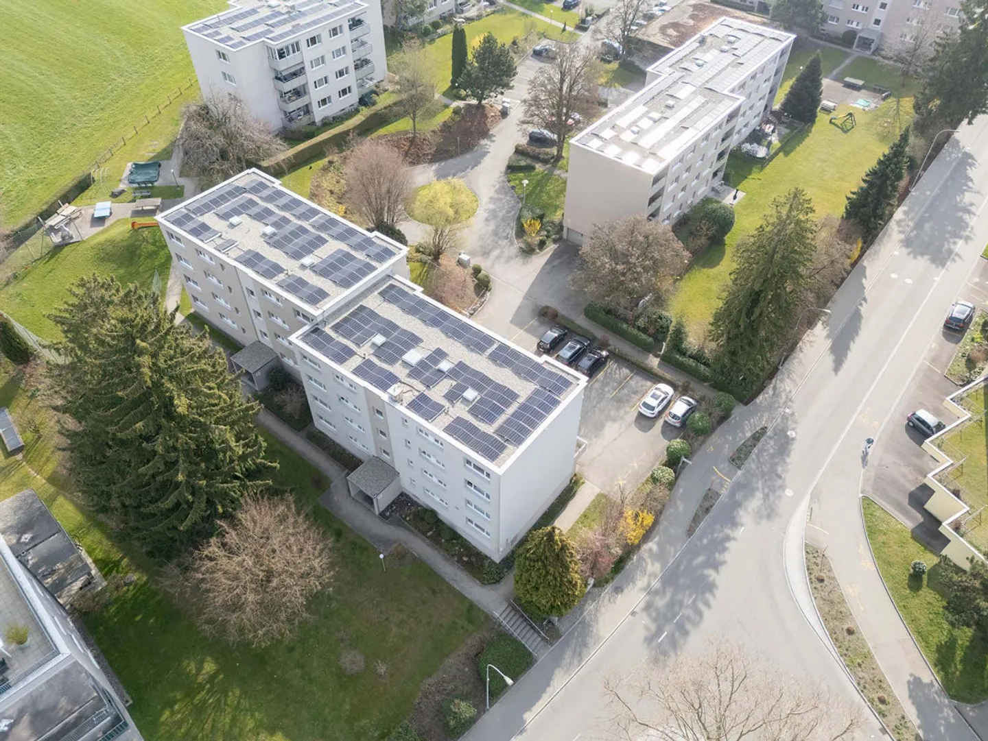 2.5-Room Apartment with Potential for Self-Realization - Photo 1 of 10