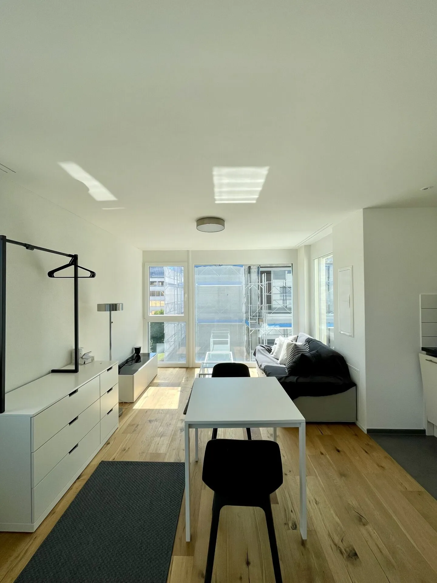 Bright 1.5-Room Apartment - Photo 1 of 6