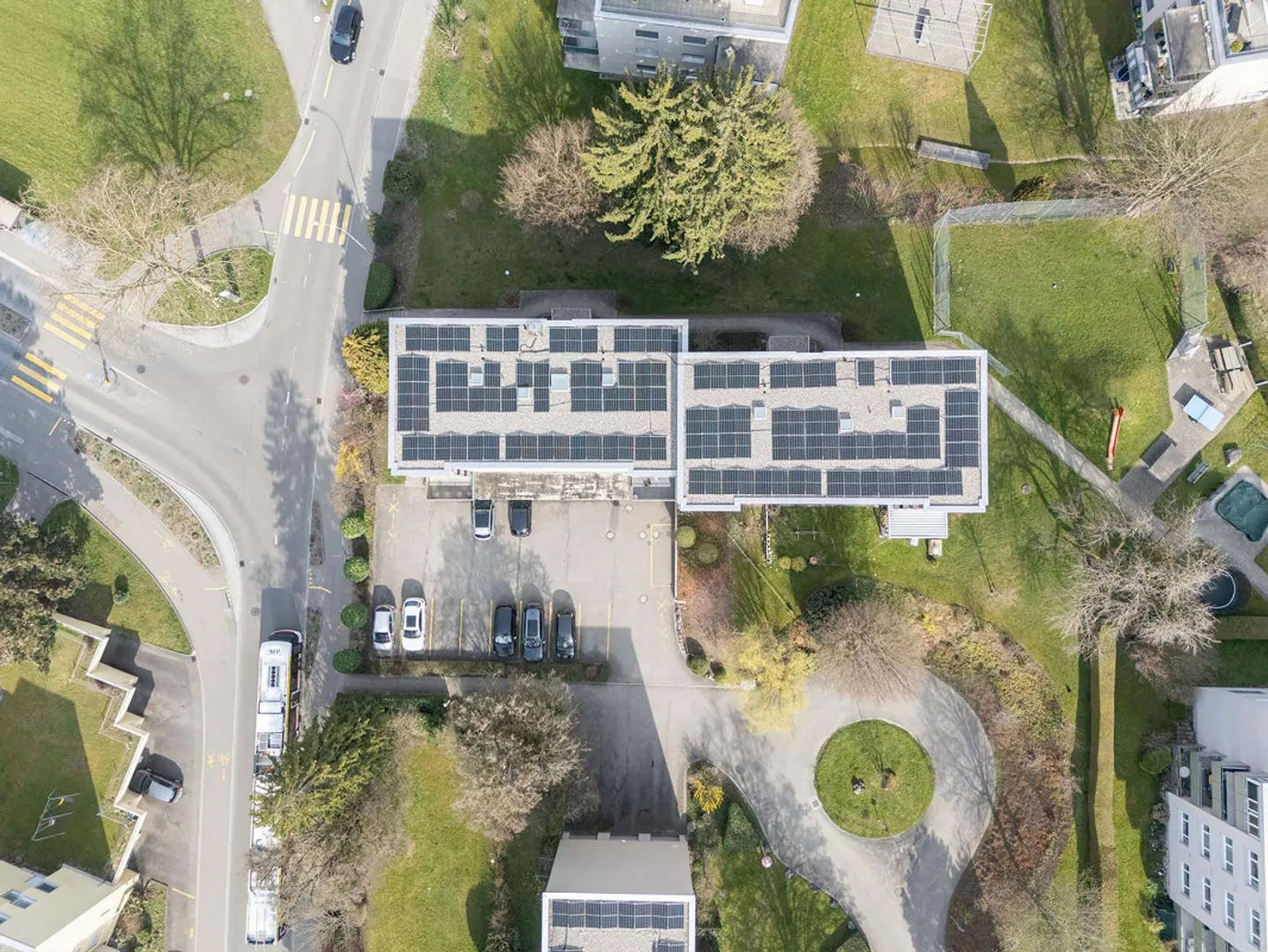 2.5-Room Apartment with Potential for Self-Realization - Photo 2 of 10