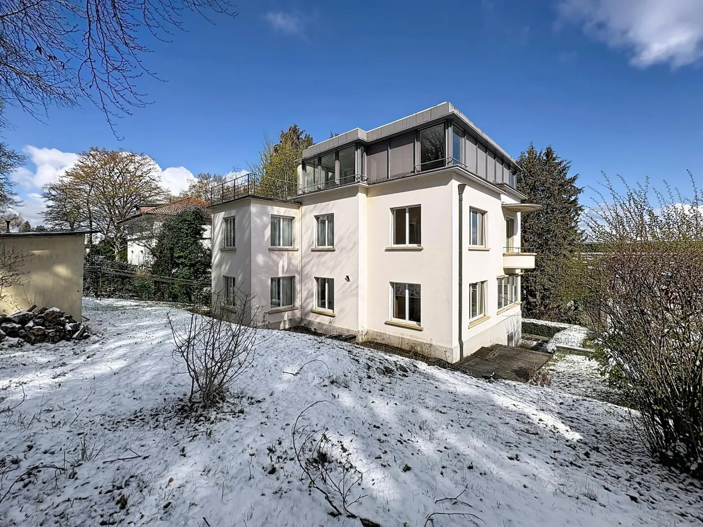 10-Zimmer-Haus - Foto 2 von 8