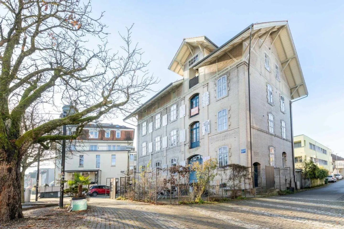 Appartamento straordinario di 5,5 stanze con appartamento studio di 2 stanze - Foto 15 di 15