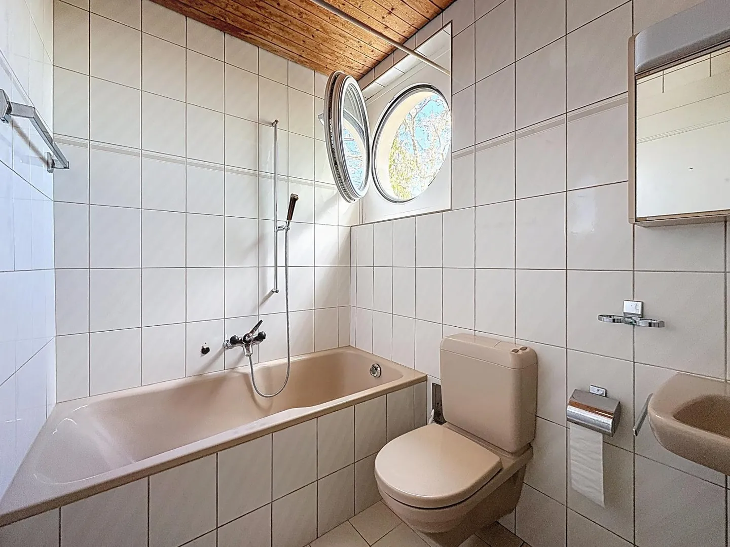 10-Zimmer-Haus - Foto 6 von 8