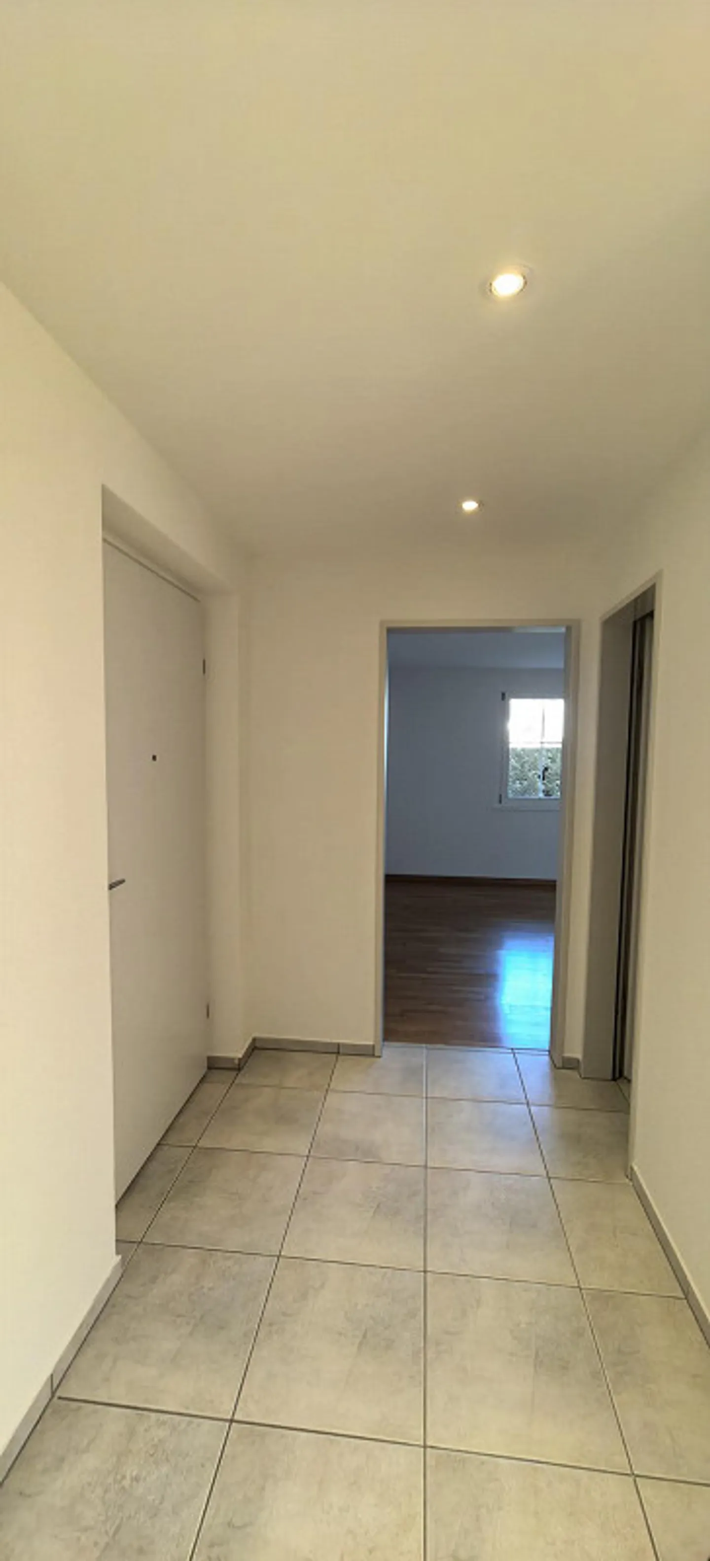 Helle 3.5-Zimmer-Wohnung in zentraler Lage - Foto 8 von 8
