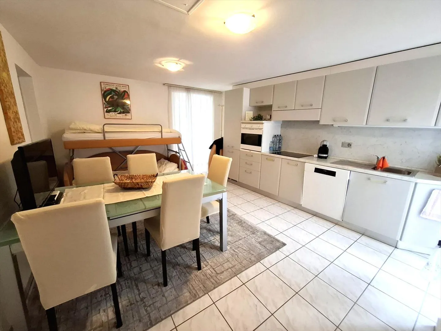 «Charmante 2.5-Zimmer-Wohnung in Ascona - Traumferien oder sicheres Airbnb-Investment» - Foto 2 von 8