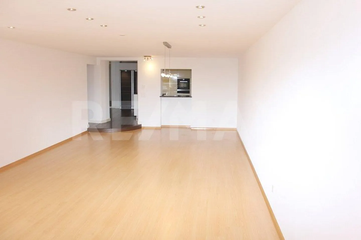 2.5 Room Apartment - Photo 7 of 13