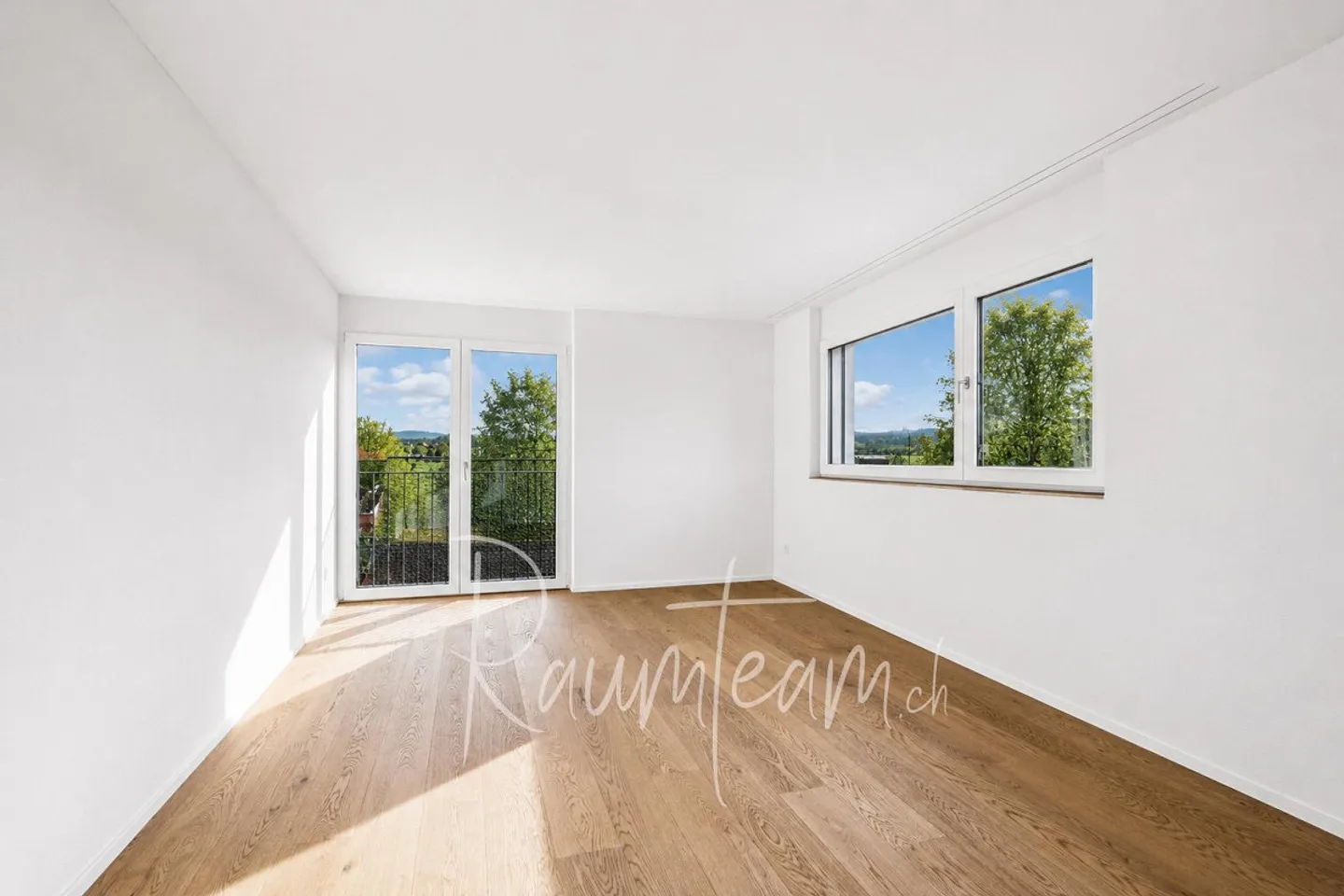 First occupancy: Modern living with Säntis view - Photo 8 of 12