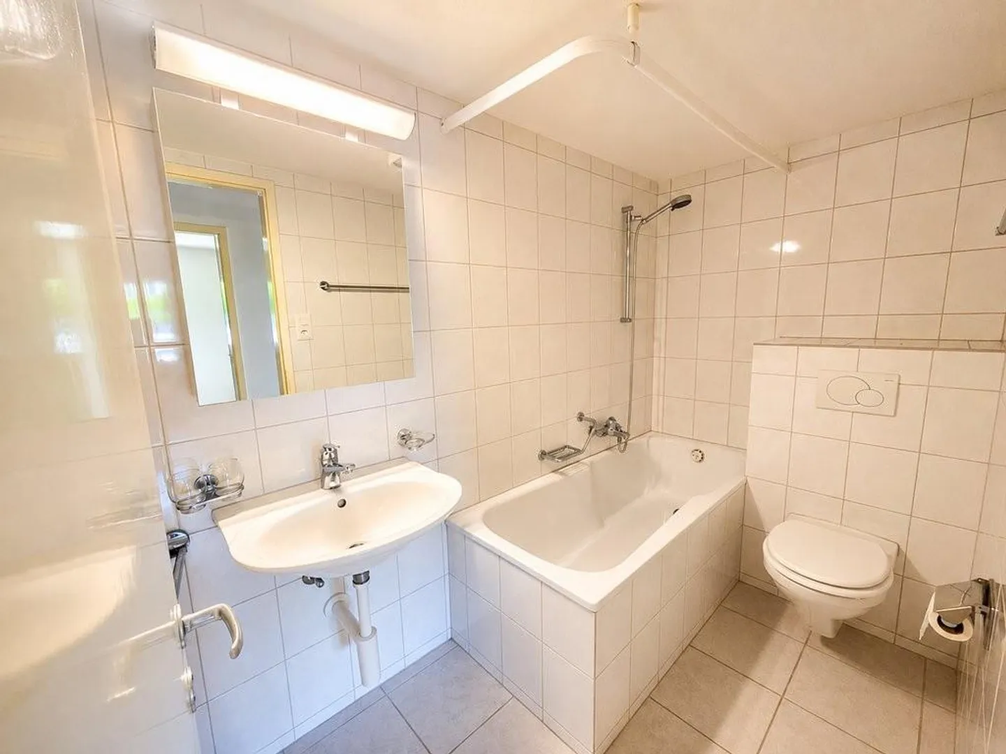 Helle 2-Zimmerwohnung in Arlesheim - Foto 7 von 10