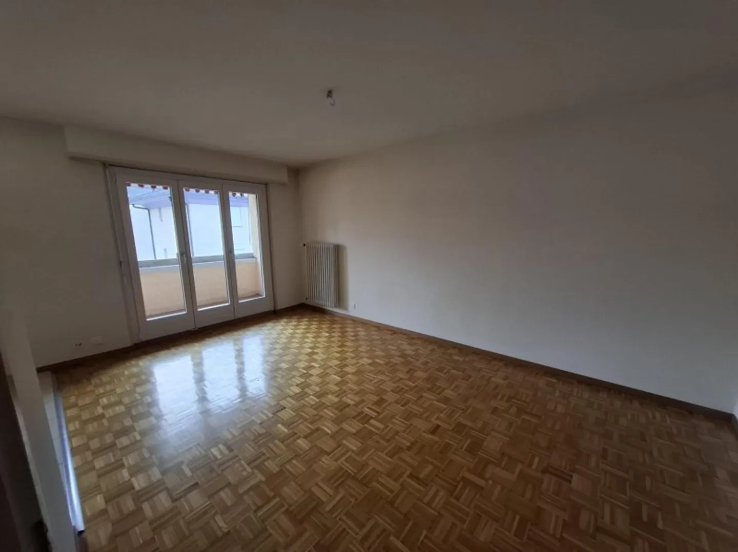 07153 - App. 2,5 Zimmer - Rte du Tonkin 14A-B - Monthey - Foto 2 von 5