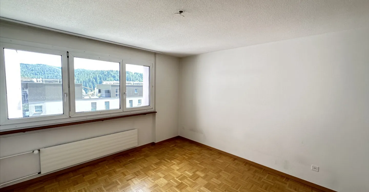 Charming Apartment with Terrace - Photo 7 of 8