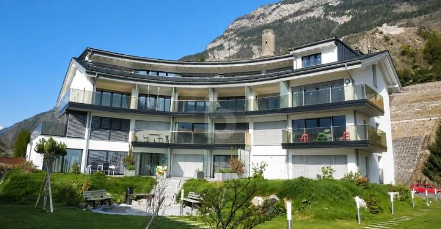 Außergewöhnliches Triplex-Attik mit Aussicht - Foto 1 von 6