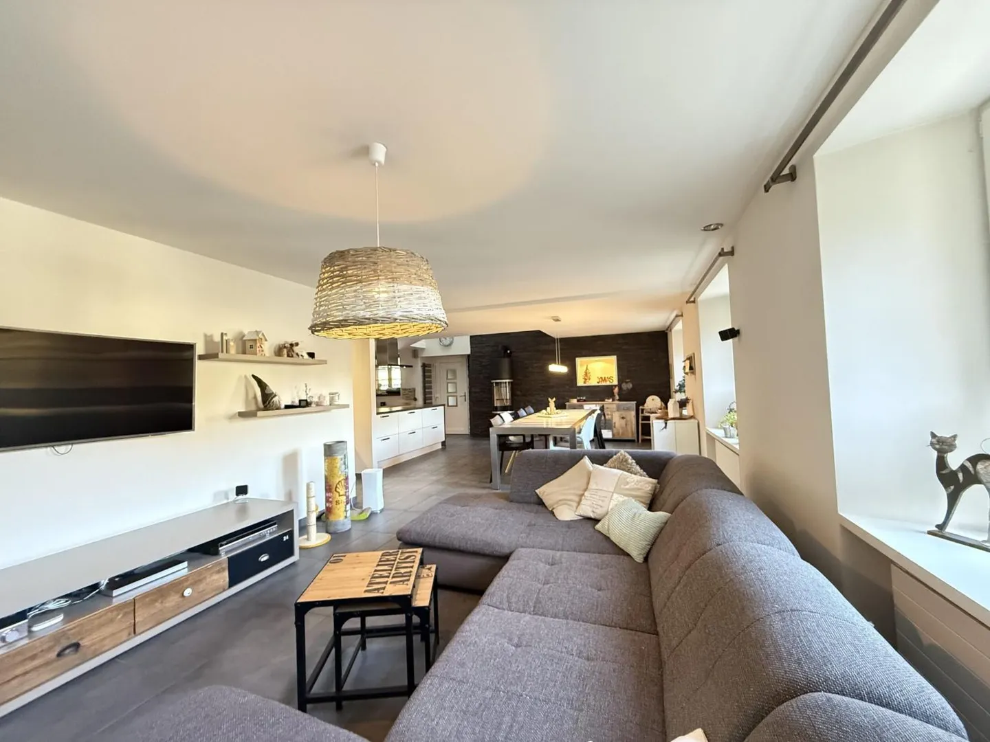 Exclusive Duplex Apartment - Photo 5 of 13