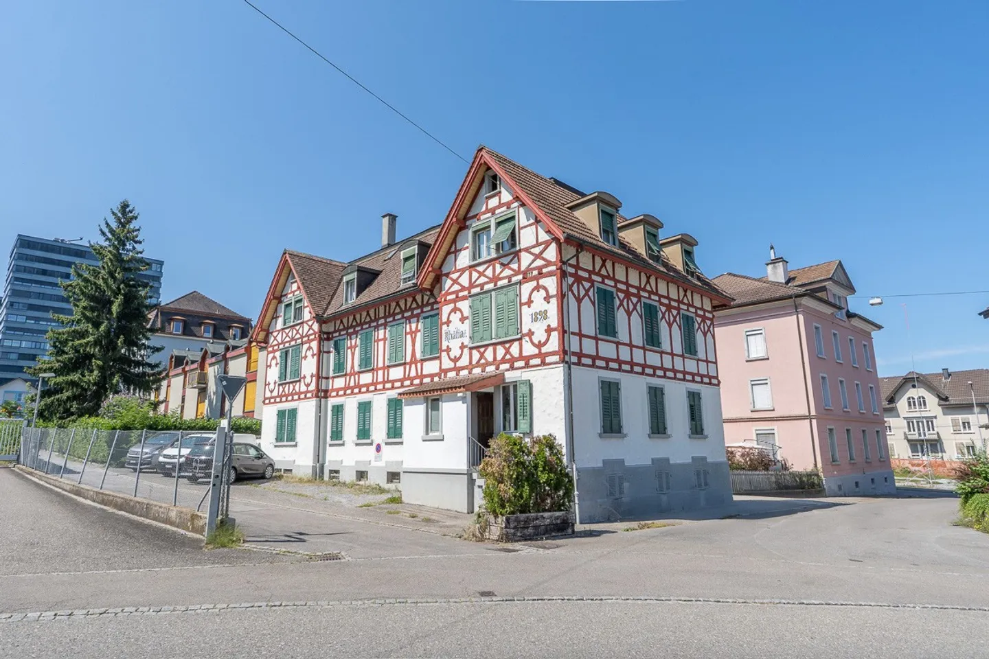 Maison multifamiliale avec espace commercial - directement à la gare de Rorschach Stadt - Photo 1 sur 10