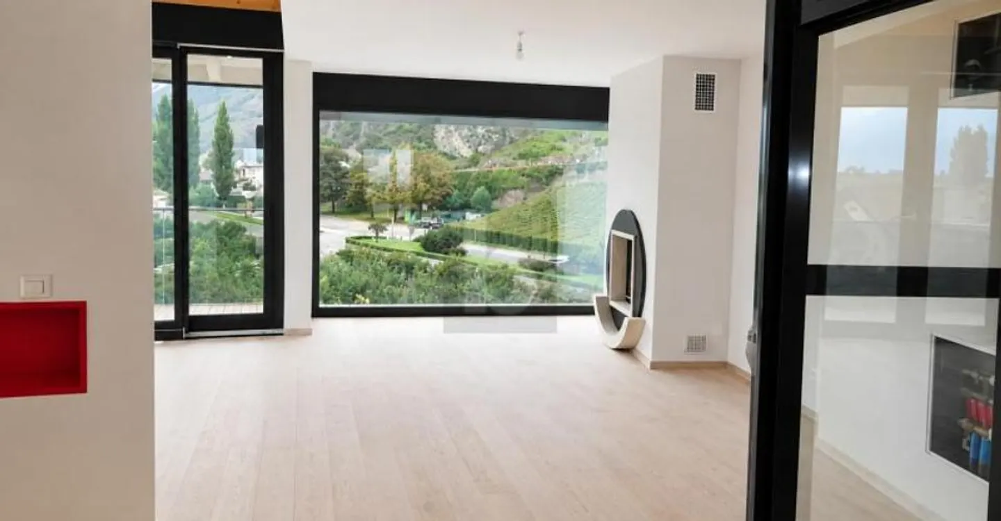 Außergewöhnliches Triplex-Attik mit Aussicht - Foto 3 von 6
