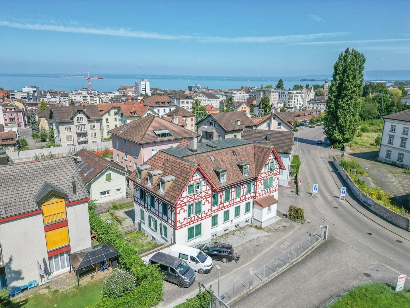 Maison multifamiliale avec espace commercial - directement à la gare de Rorschach Stadt - Photo 2 sur 10