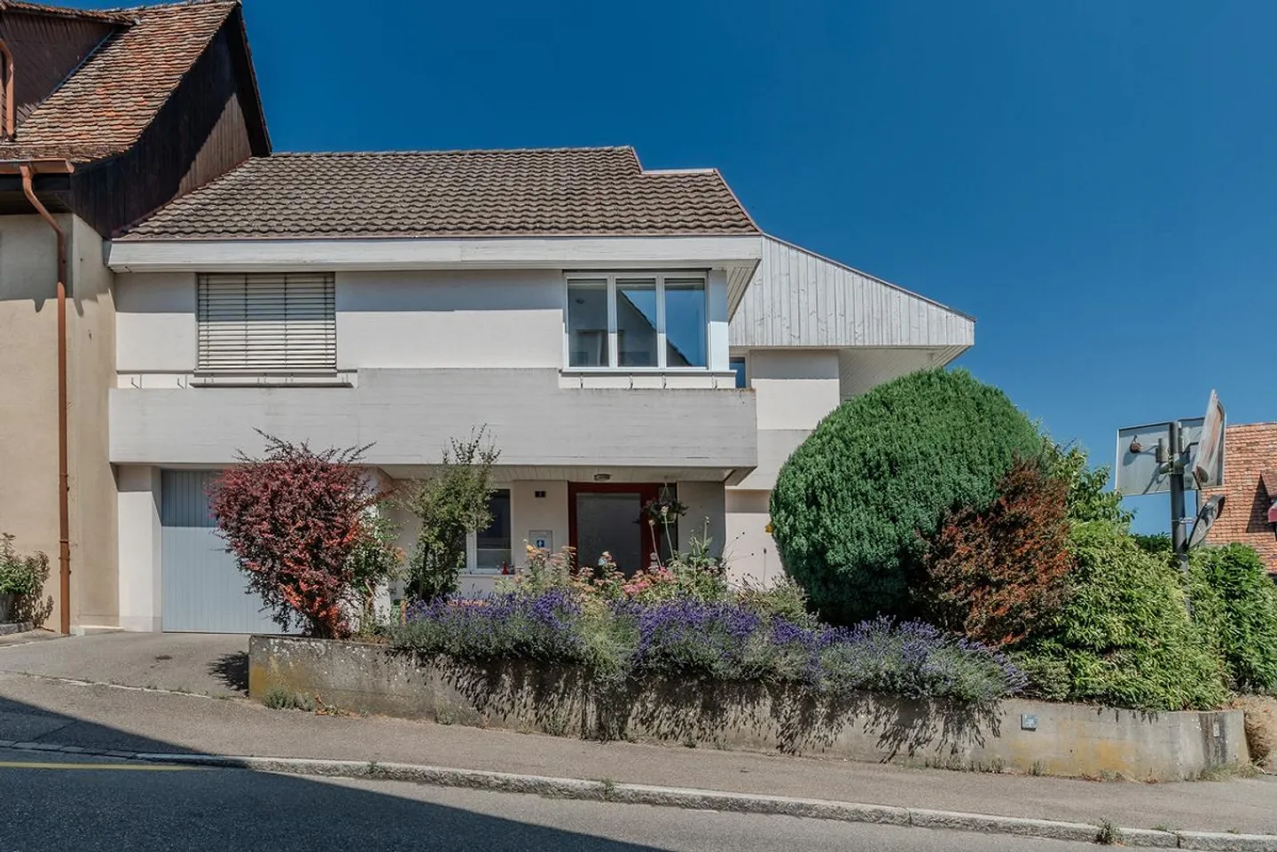 A single-family house in the historic village center - Photo 3 of 12