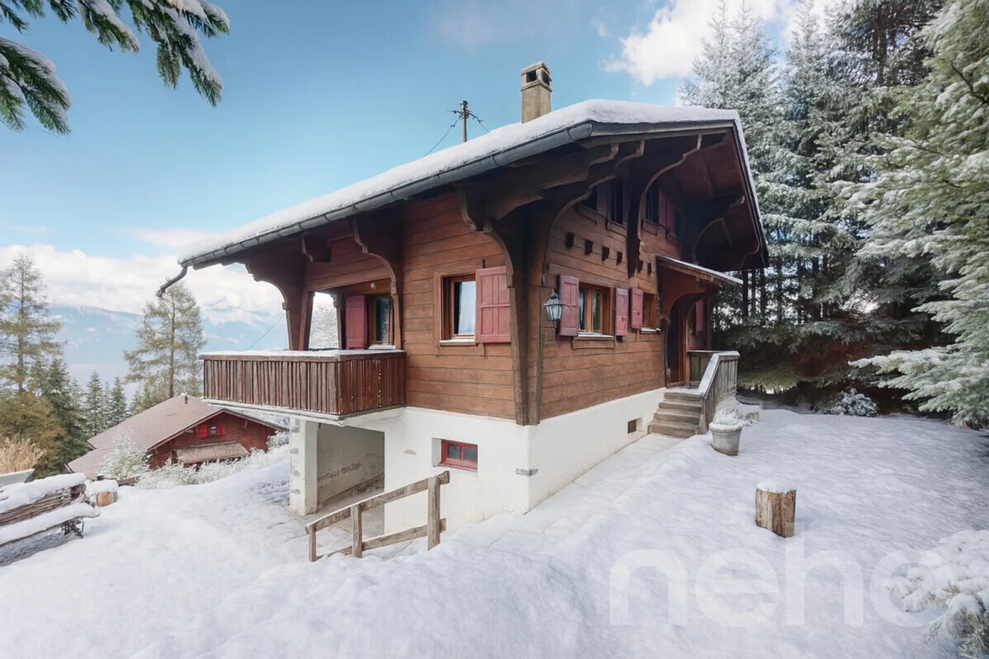 Chalet at 1300m with panoramic mountain view - Photo 1 of 12