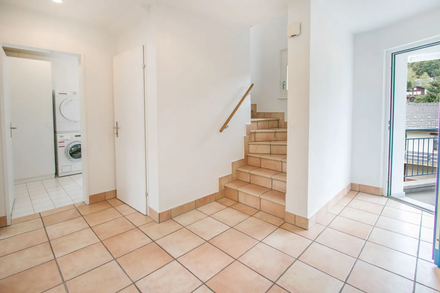 Charmante Maisonette mit Balkonen - Foto 3 von 17