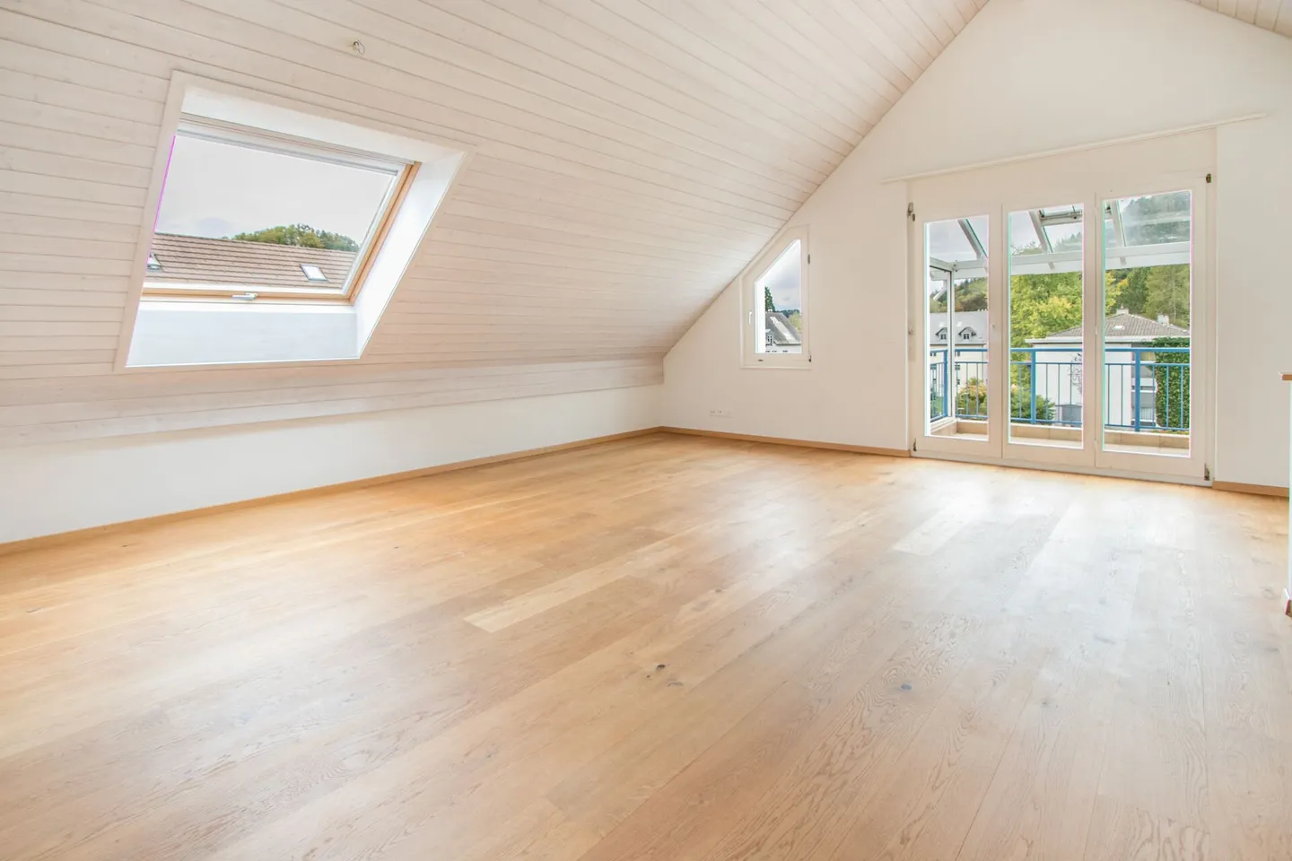 Charmante Maisonette mit Balkonen - Foto 8 von 17