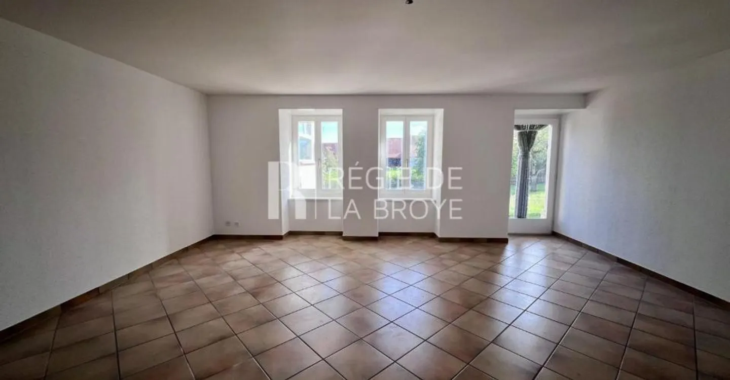 Appartement rénové de 2.5 pièces à Champtauroz - Foto 6 di 13