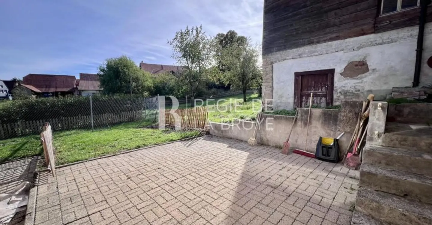 Appartement rénové de 2.5 pièces à Champtauroz - Foto 8 di 13