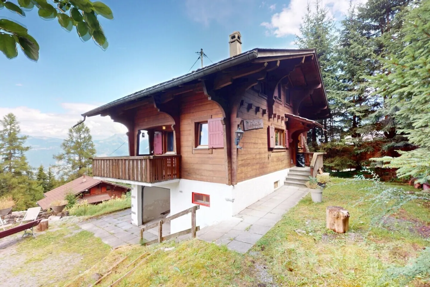 Chalet at 1300m with panoramic mountain view - Photo 2 of 12
