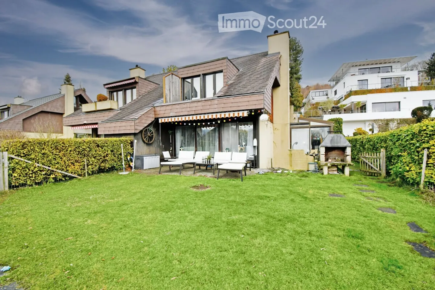 Più di una casa - una casa vicino al lago - Foto 1 di 11