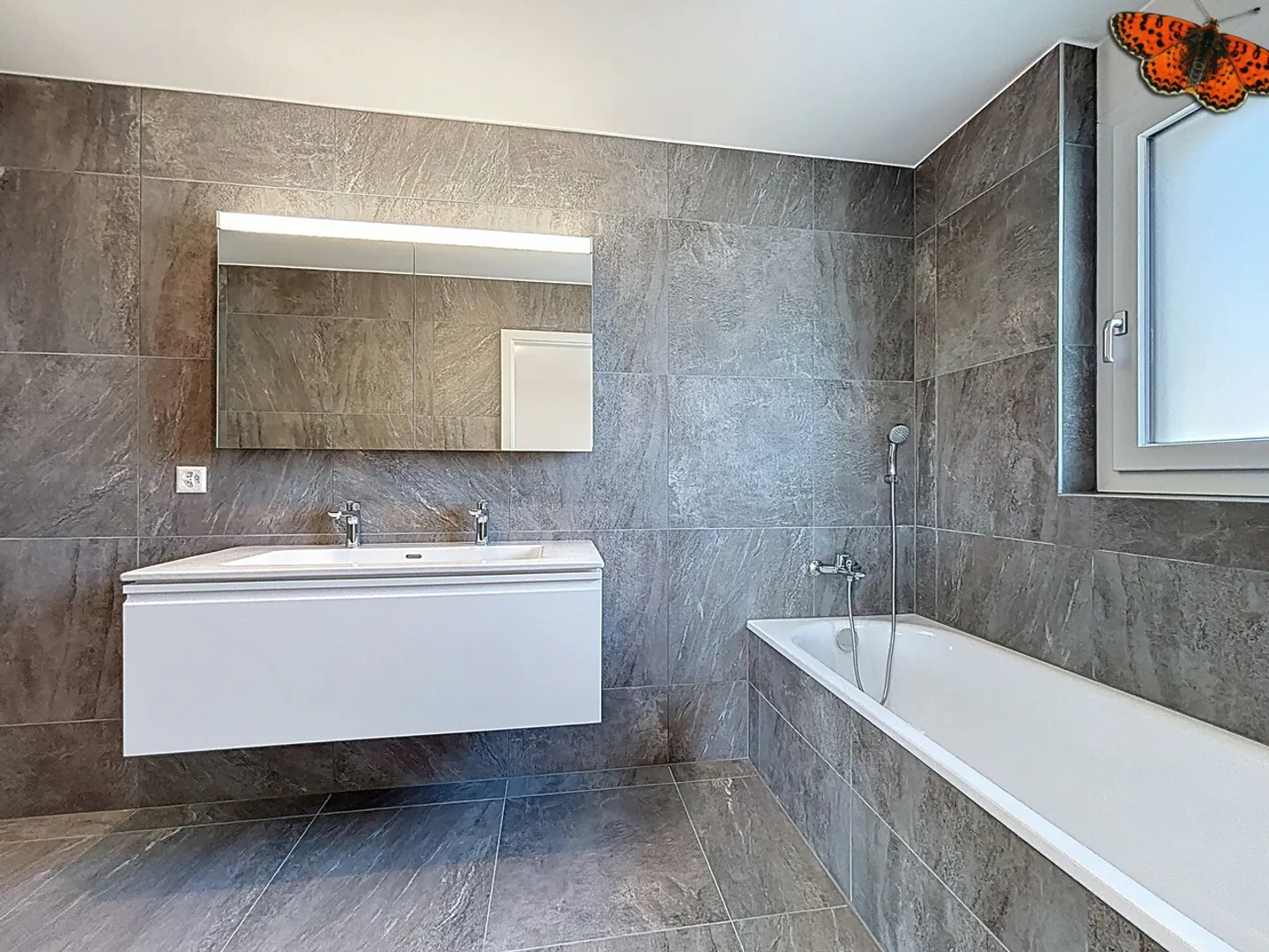 Opportunité d’investissement! 4.5 pièces neuf avec extérieur privatif - Photo 4 sur 10