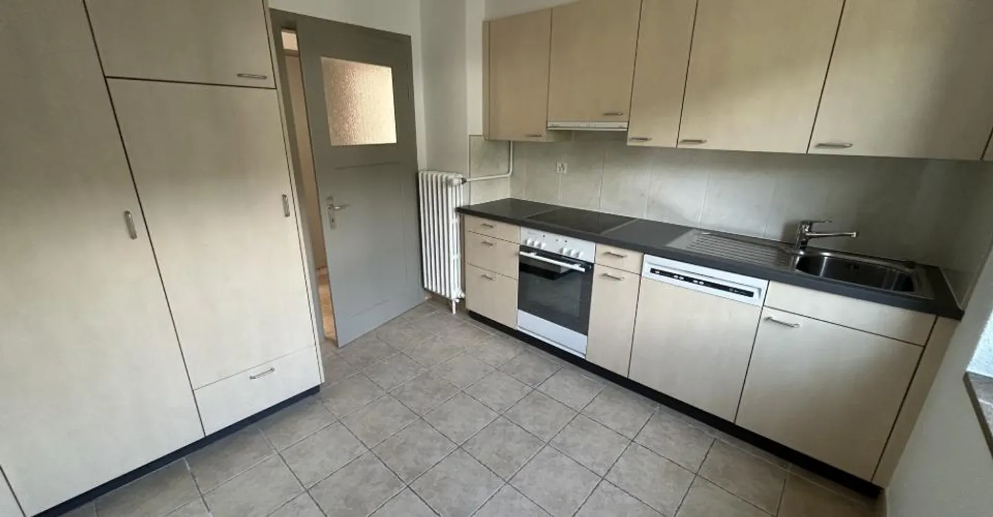 Charmante 2.5 Zimmer Wohnung - Foto 2 von 5