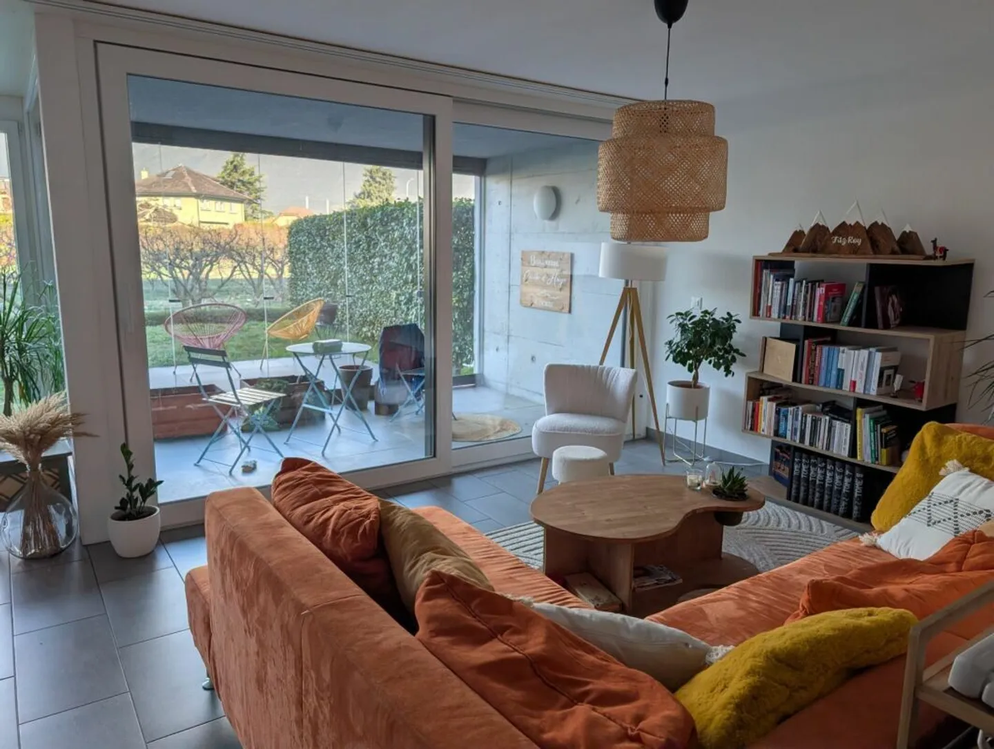 3.5 rooms on the ground floor with terrace and parking spaces - Photo 1 of 10