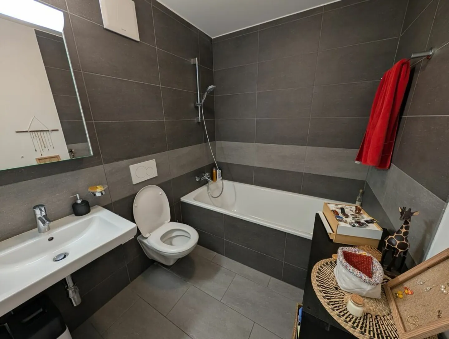 3.5 rooms on the ground floor with terrace and parking spaces - Photo 7 of 10