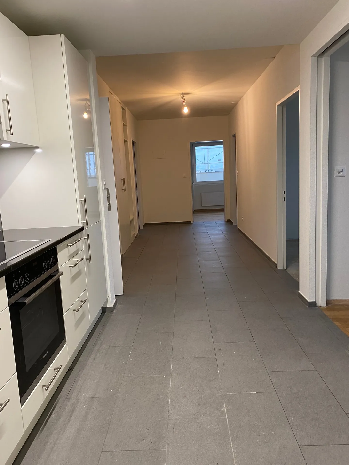 Spacious 4.5-room apartment with large roof terrace - Photo 1 of 12