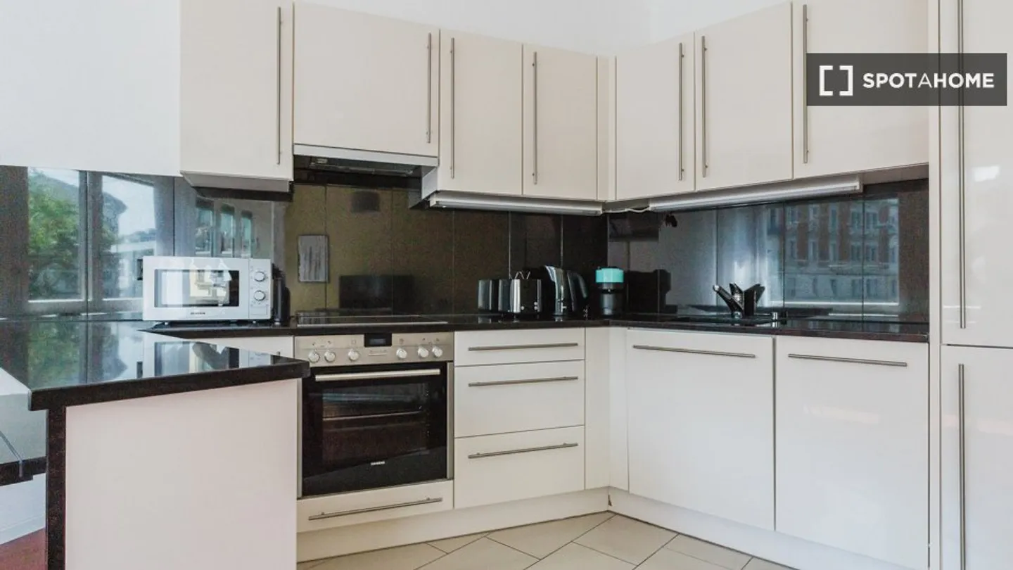 Entdecke, besichtige und miete dein neues Zuhause online mit vollem Vertrauen. - Foto 5 von 16