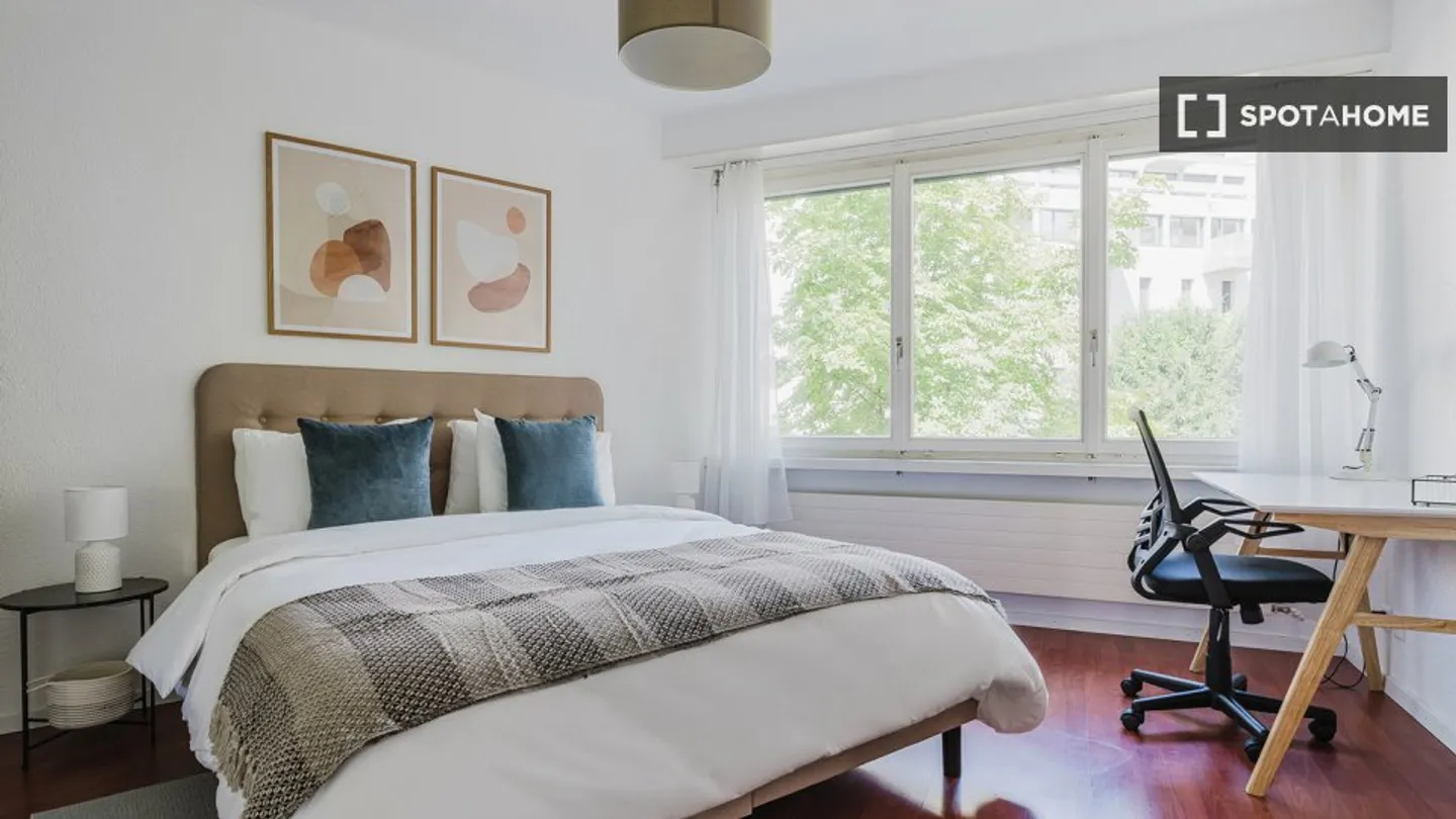 Entdecke, besichtige und miete dein neues Zuhause online mit vollem Vertrauen. - Foto 8 von 16