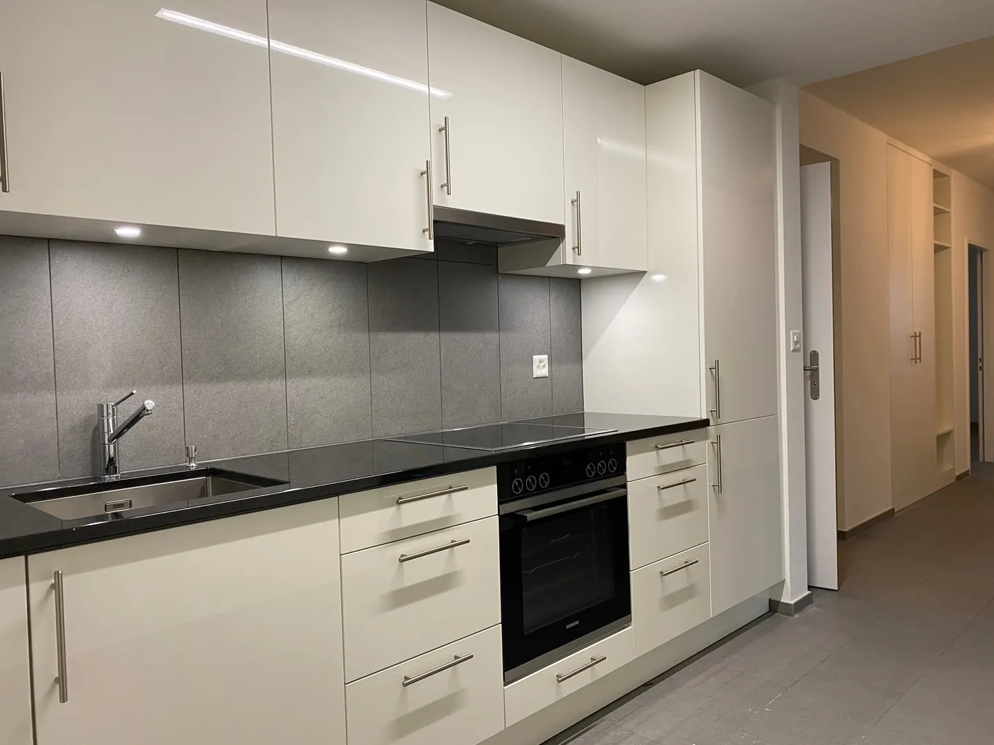 Spacious 4.5-room apartment with large roof terrace - Photo 2 of 12