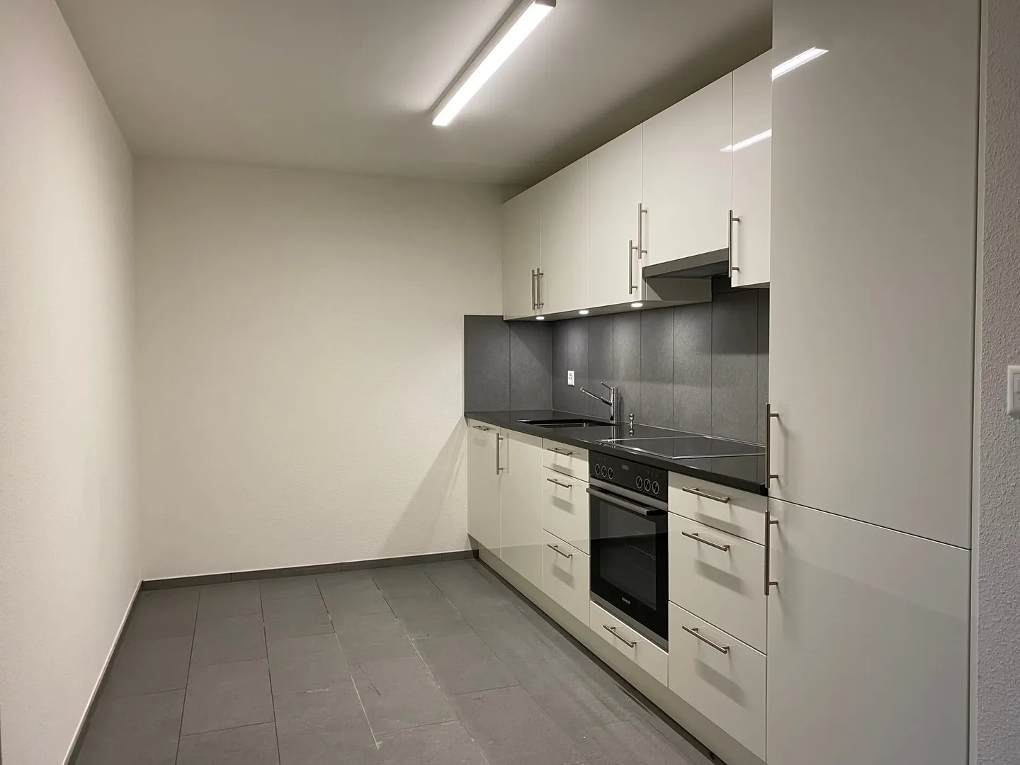 Spacious 4.5-room apartment with large roof terrace - Photo 3 of 12