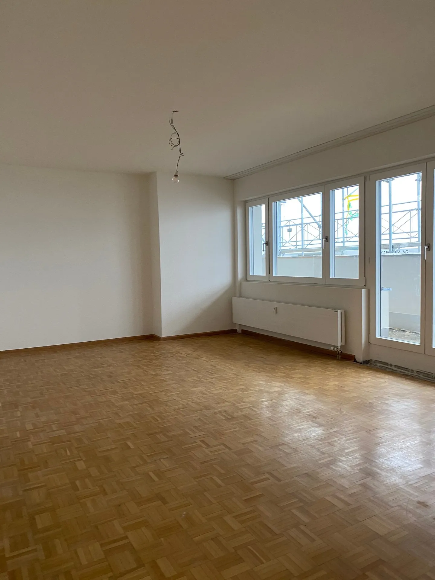 Spacious 4.5-room apartment with large roof terrace - Photo 6 of 12