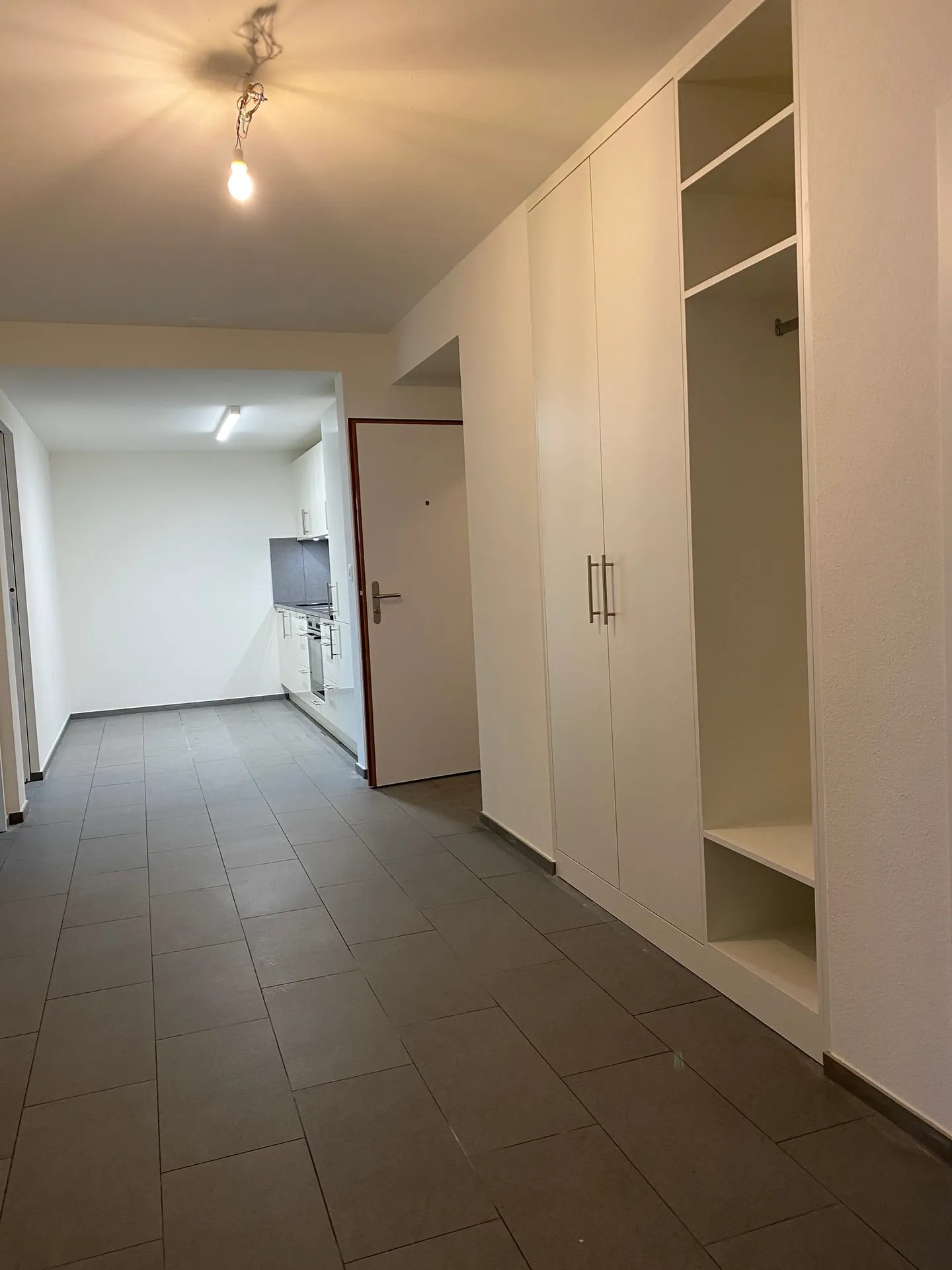 Spacious 4.5-room apartment with large roof terrace - Photo 10 of 12