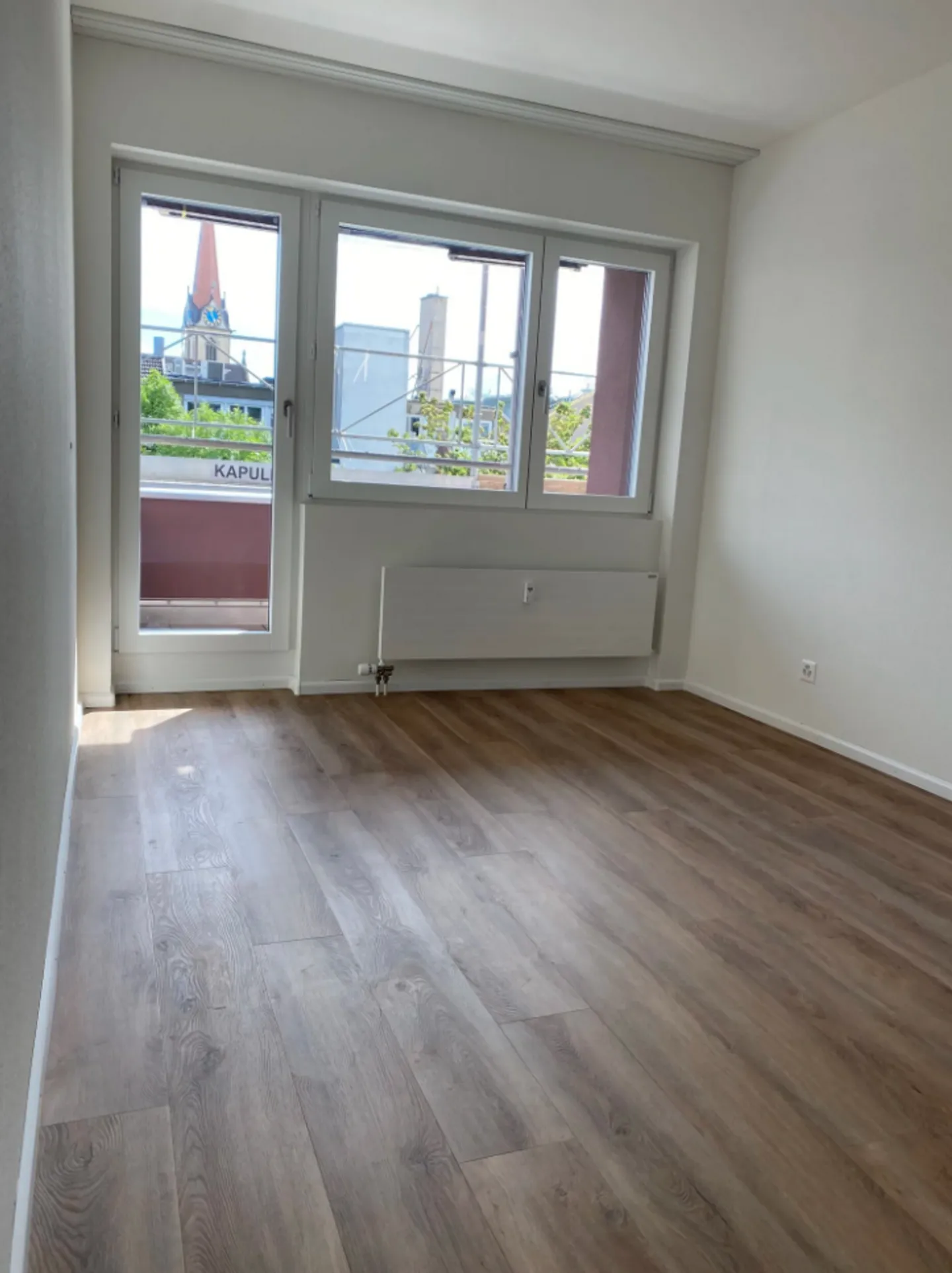 Spacious 4.5-room apartment with large roof terrace - Photo 4 of 12