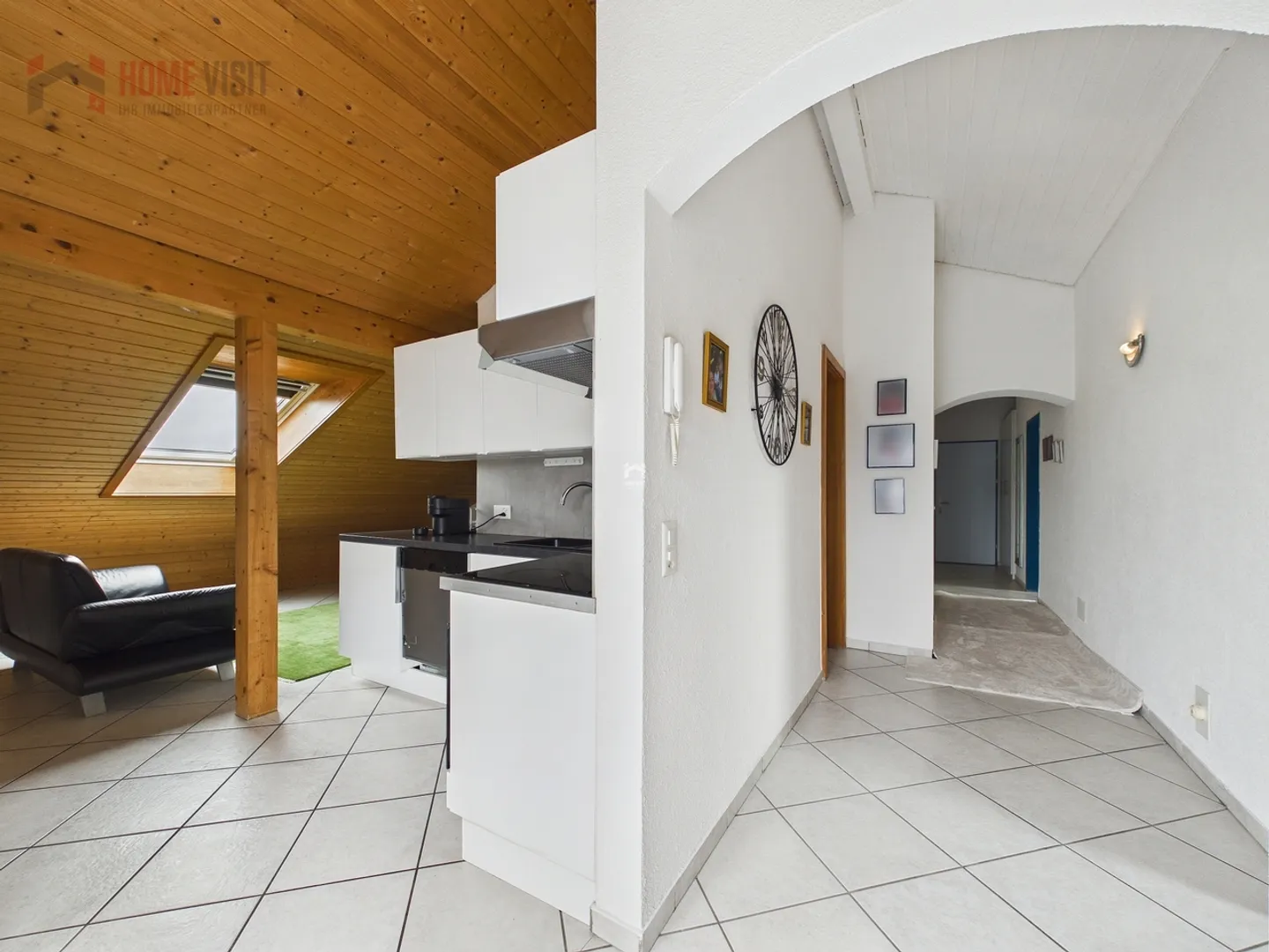 Living with charm and comfort in a popular residential area - Photo 8 of 16