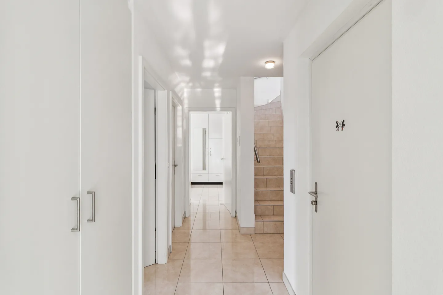 Rare duplex penthouse moderne entre Lausanne et Pully - Photo 2 sur 12