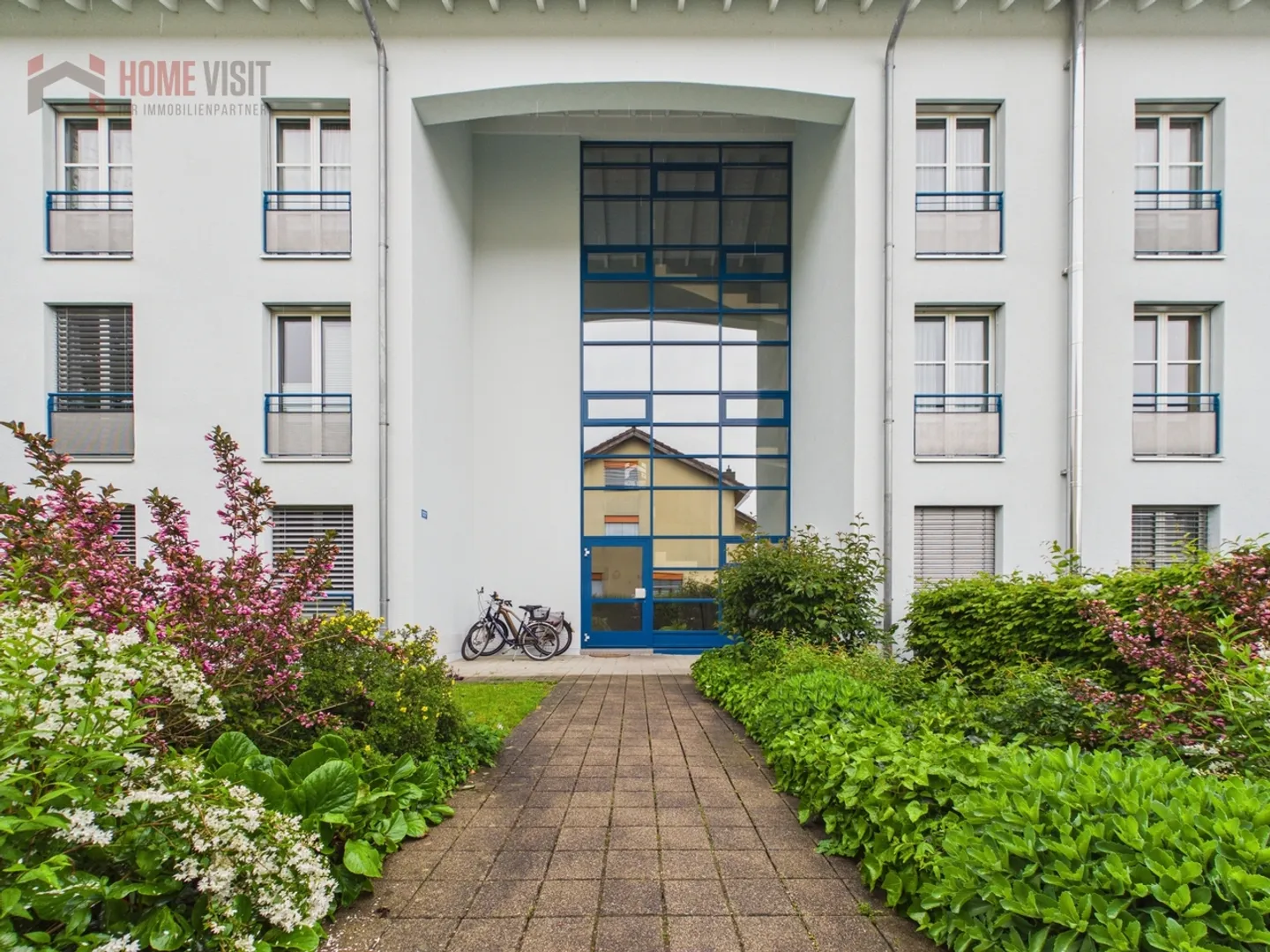 Living with charm and comfort in a popular residential area - Photo 14 of 16