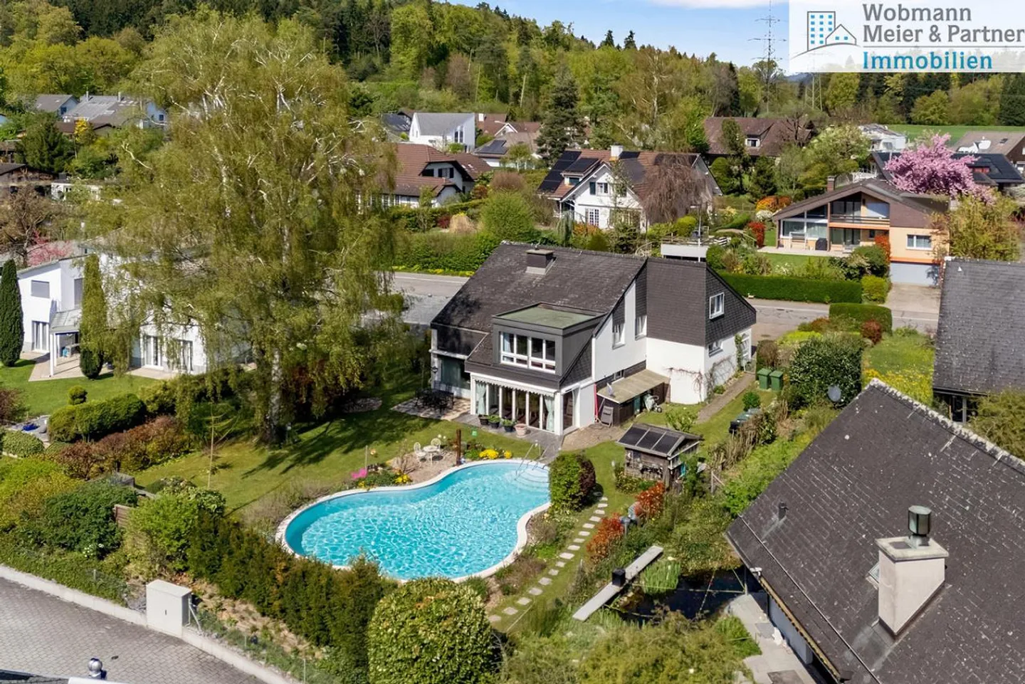 Large building plot with great potential in an attractive location between Zurich and Zug - Photo 2 of 7