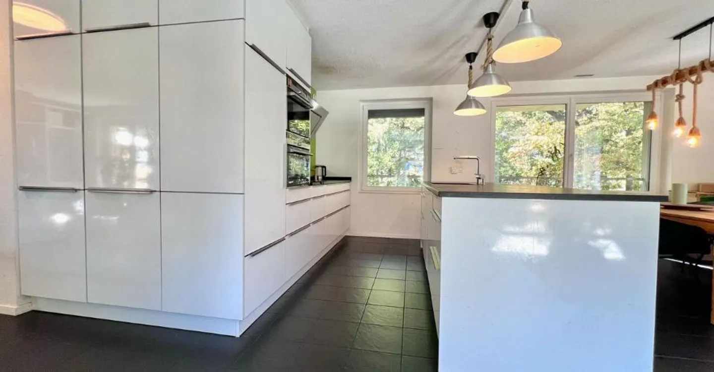 Duplex Apartment with Garden - Photo 2 of 13