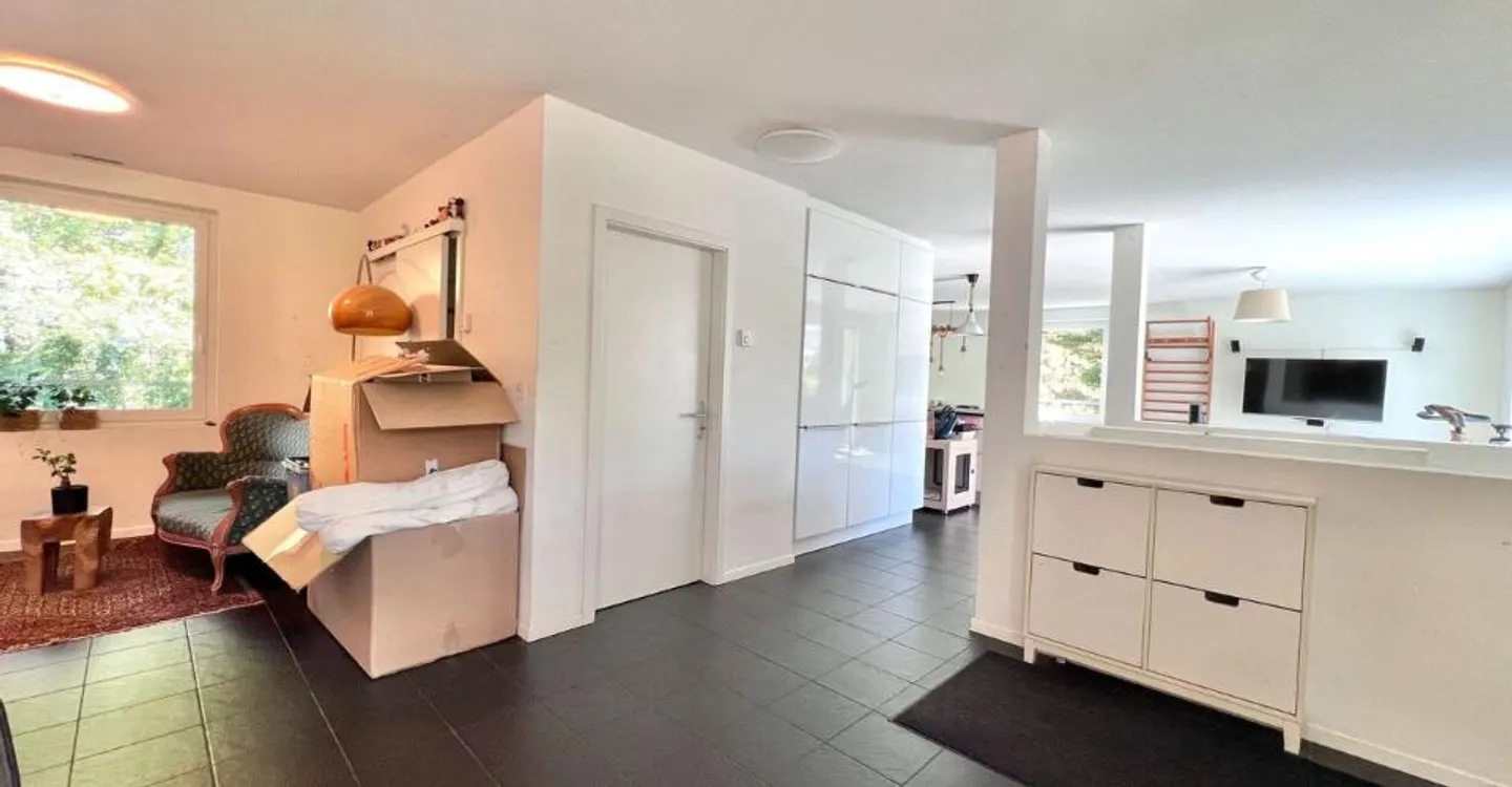 Duplex Apartment with Garden - Photo 8 of 13