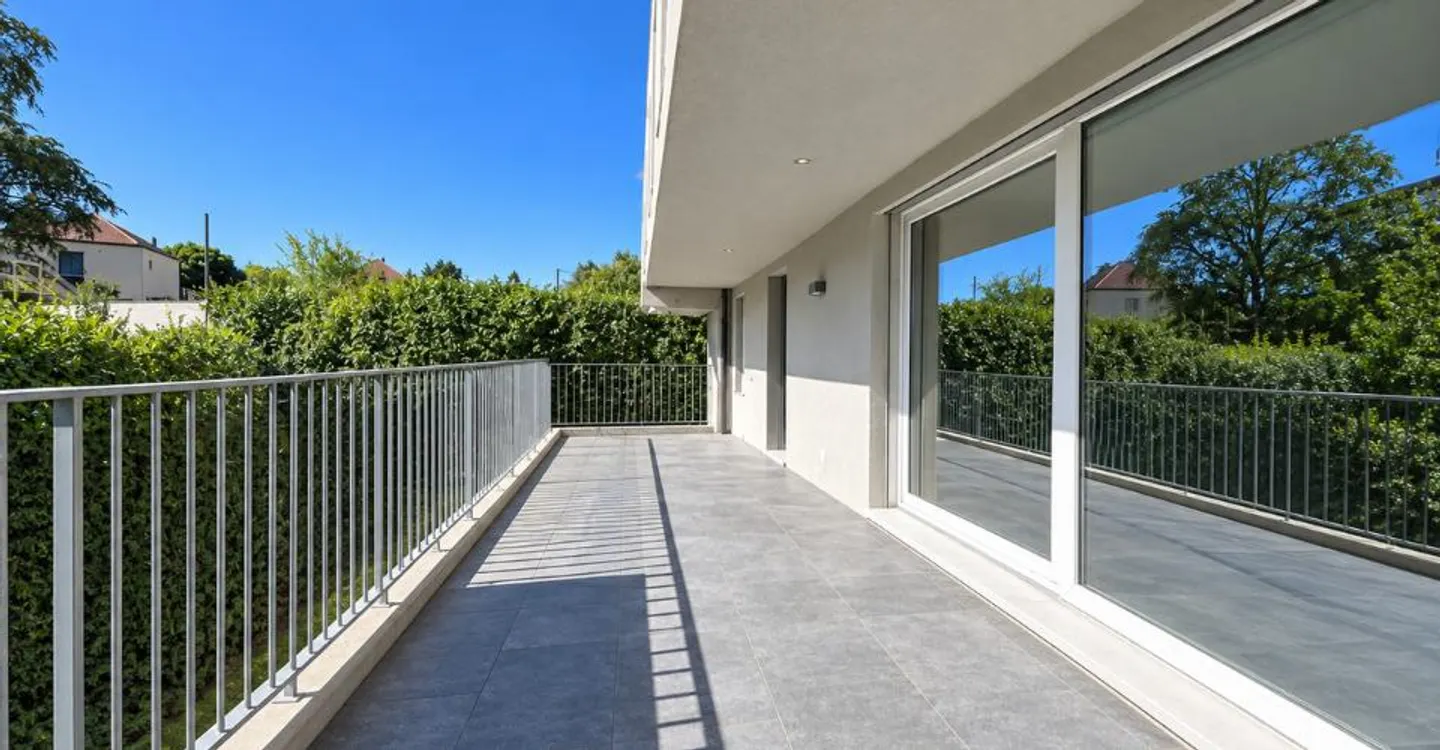 Duplex Apartment with Garden - Photo 9 of 13